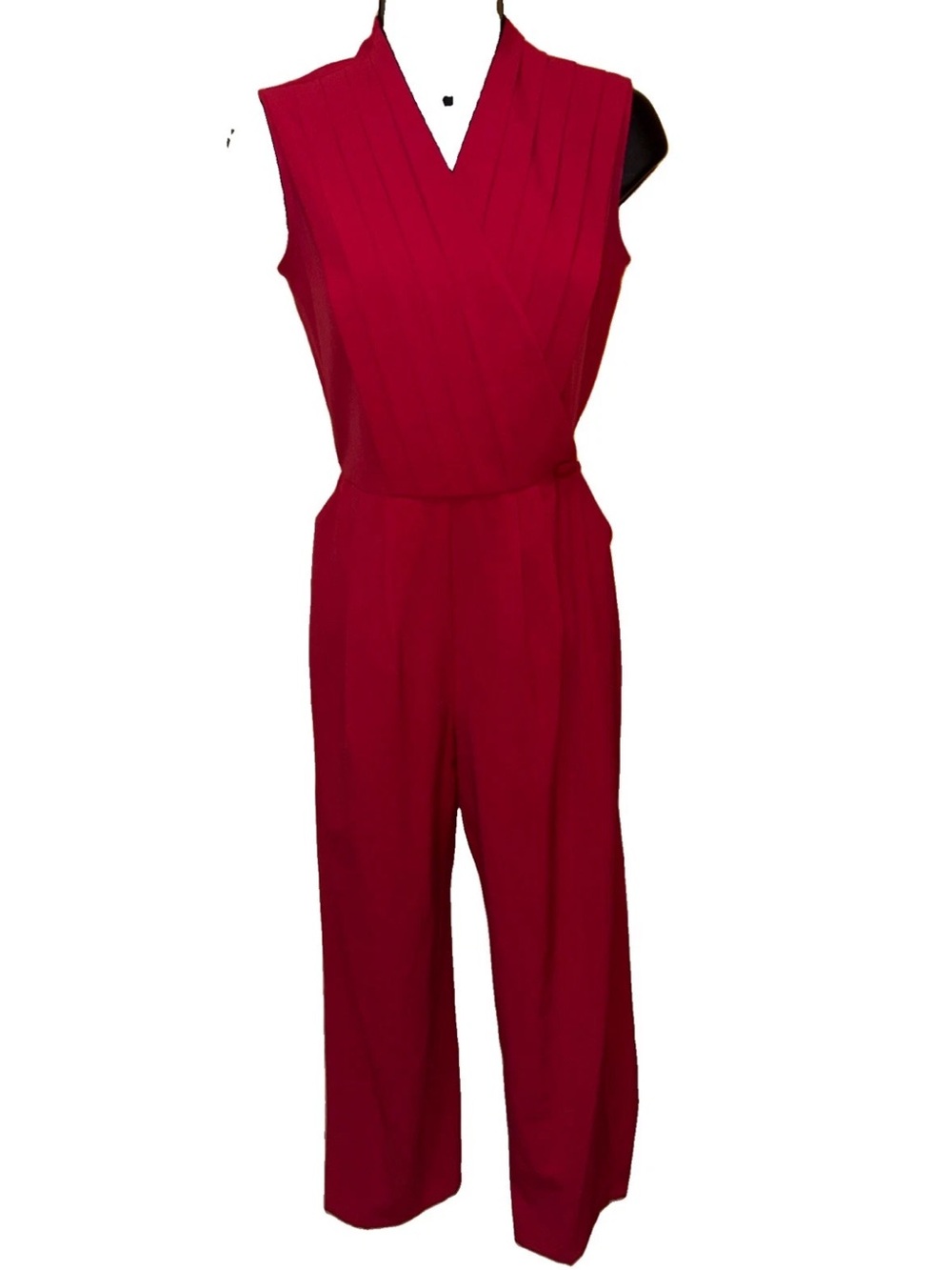 VENUS Sleeveless V-Neck Red Jumpsuit